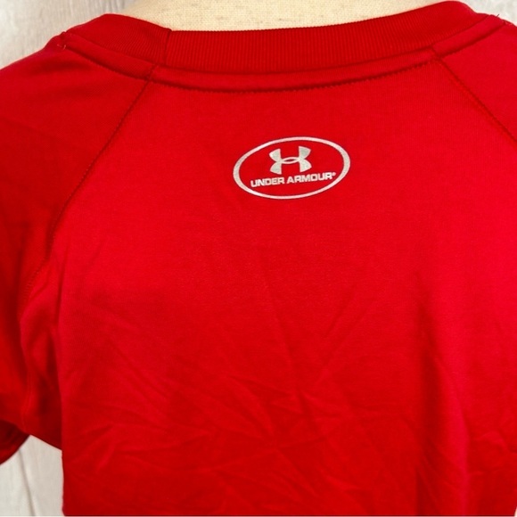 NEW Under Armour Red Heat Gear Loose Fit Top Medium - Picture 7 of 12